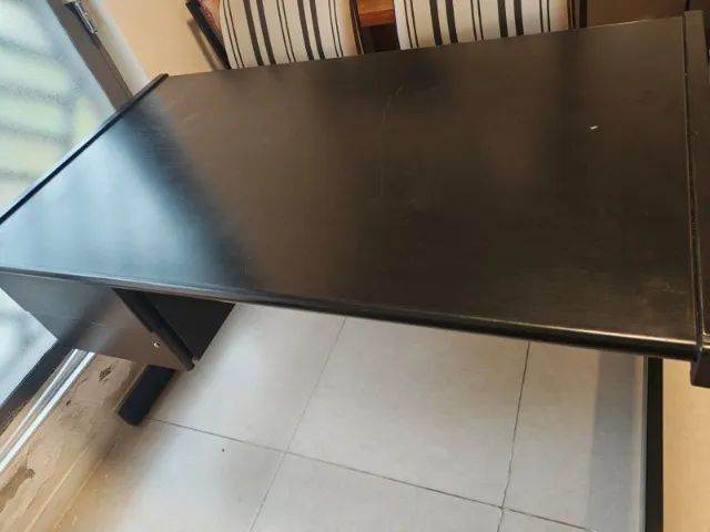 Mesa escritório preta