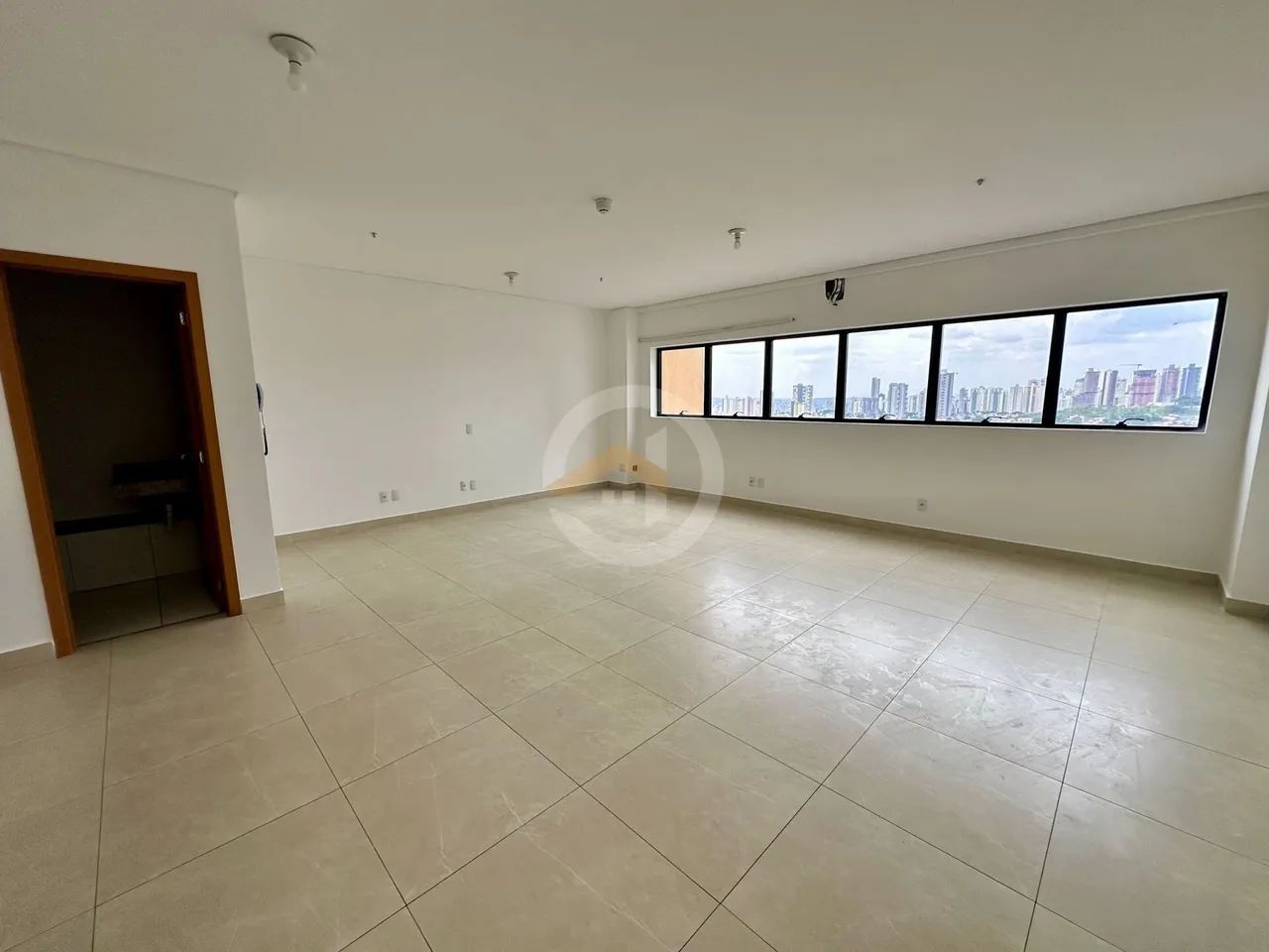 Sala Comercial em Vila Brasília Complemento, Aparecida de Goiânia/GO