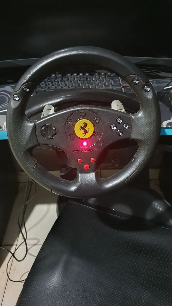 Volante Thrustmaster GT experiencie