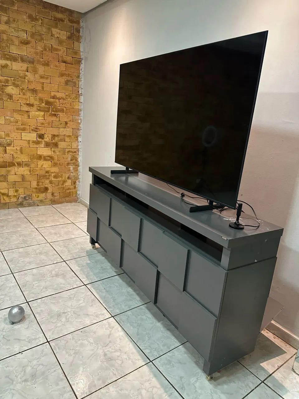 Televisão 65  - Foto 2