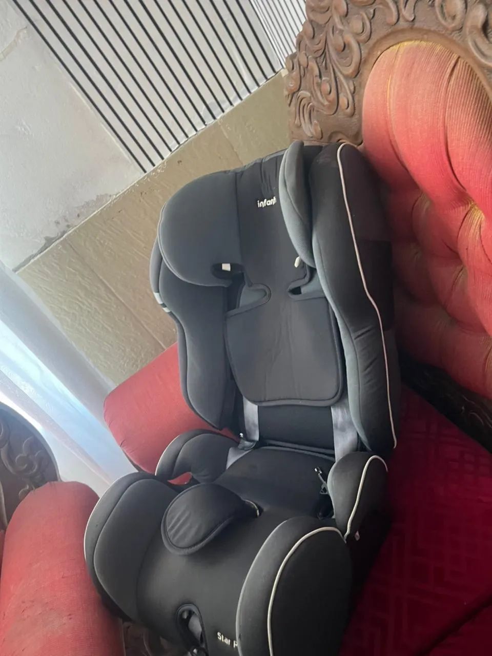 Vendo cadeira infantil para carro - Foto 2