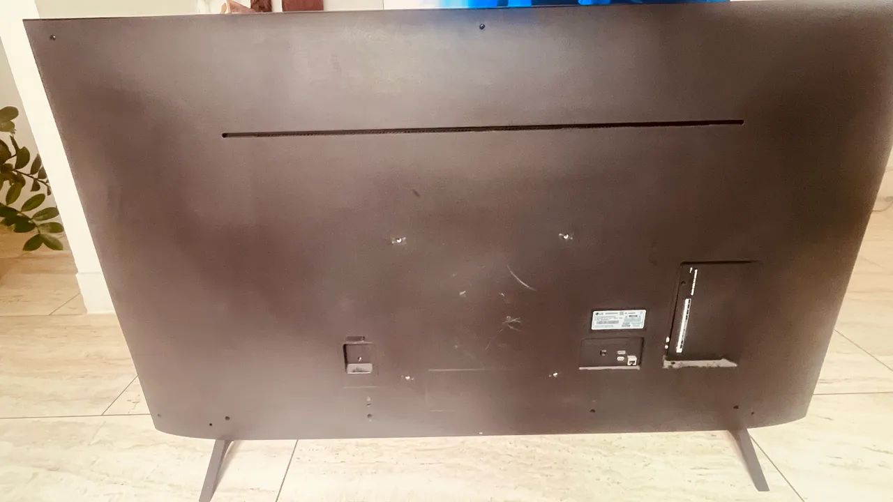 Vendo TV LG com defeito na Tela - Foto 3