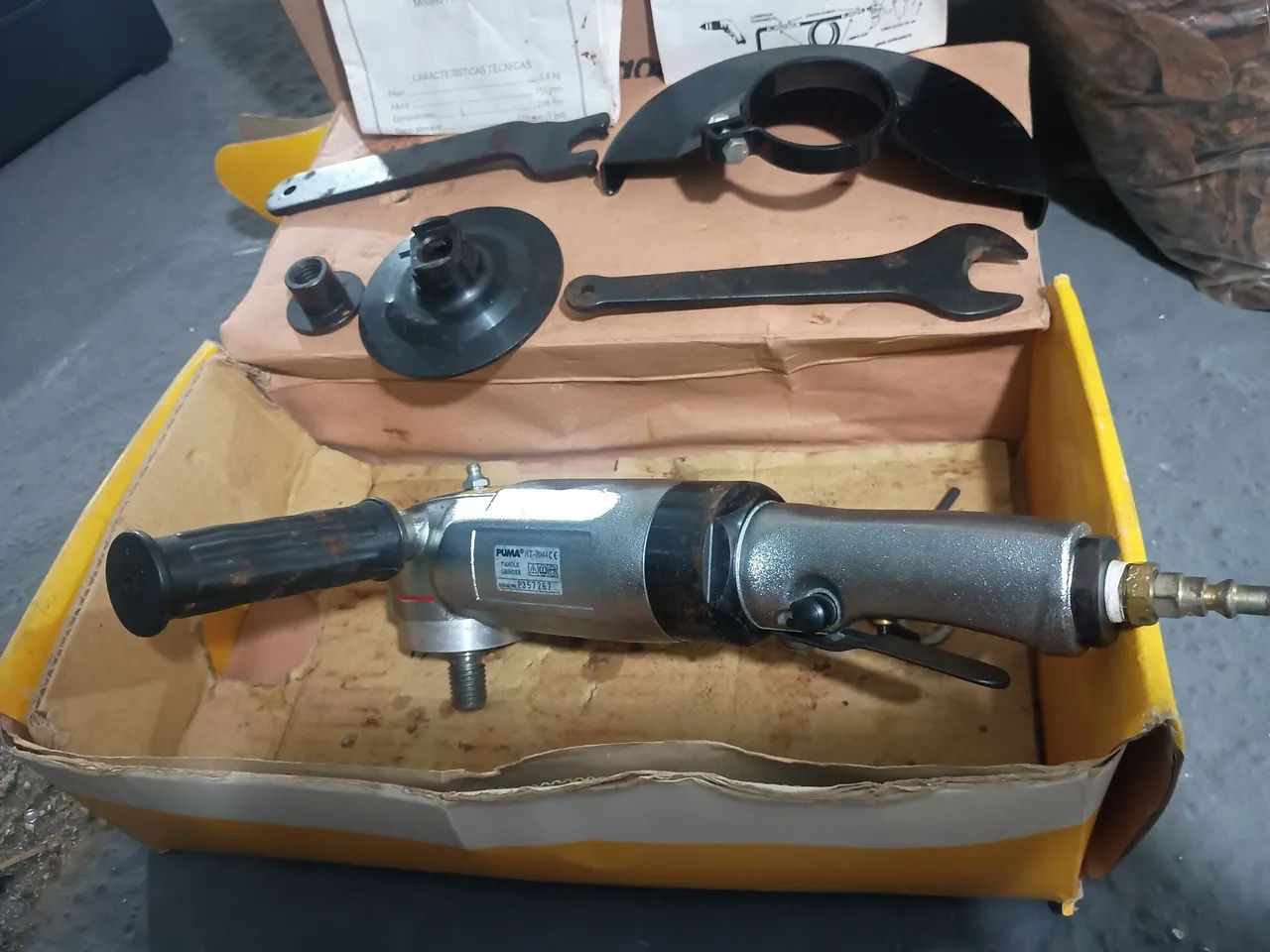 Esmerilhadeira angular 7" pneumática PUMA