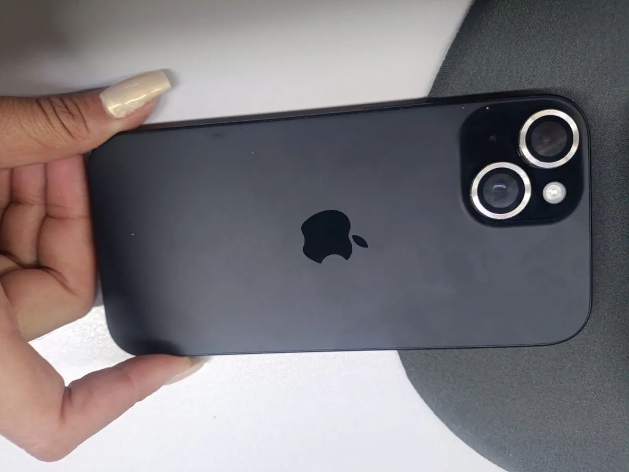 iPhone 15  - Foto 2