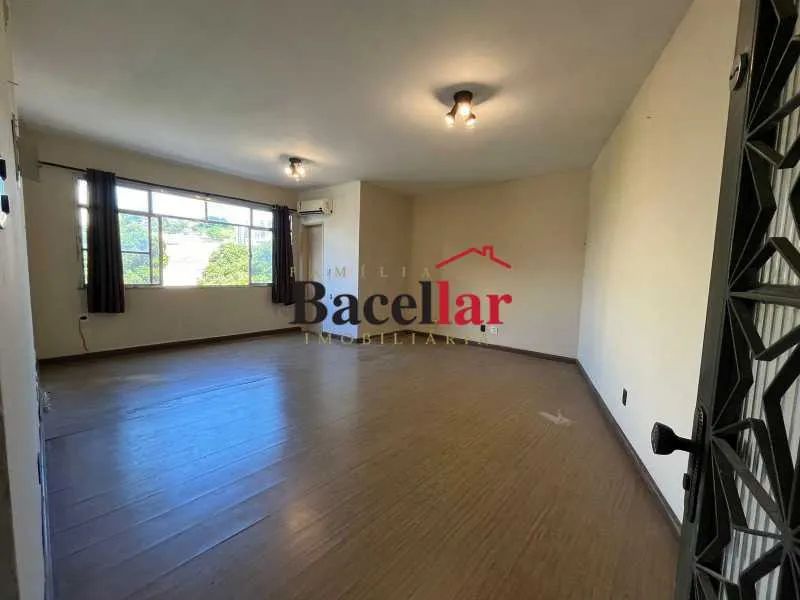 Sala : / Comercial / Praça da Bandeira