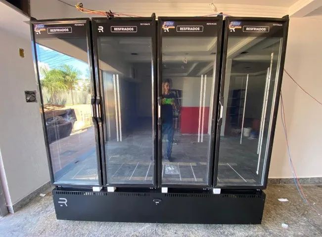 EXPOSITOR 4 PORTAS PARA RESFRIADOS - REFRIMATE
