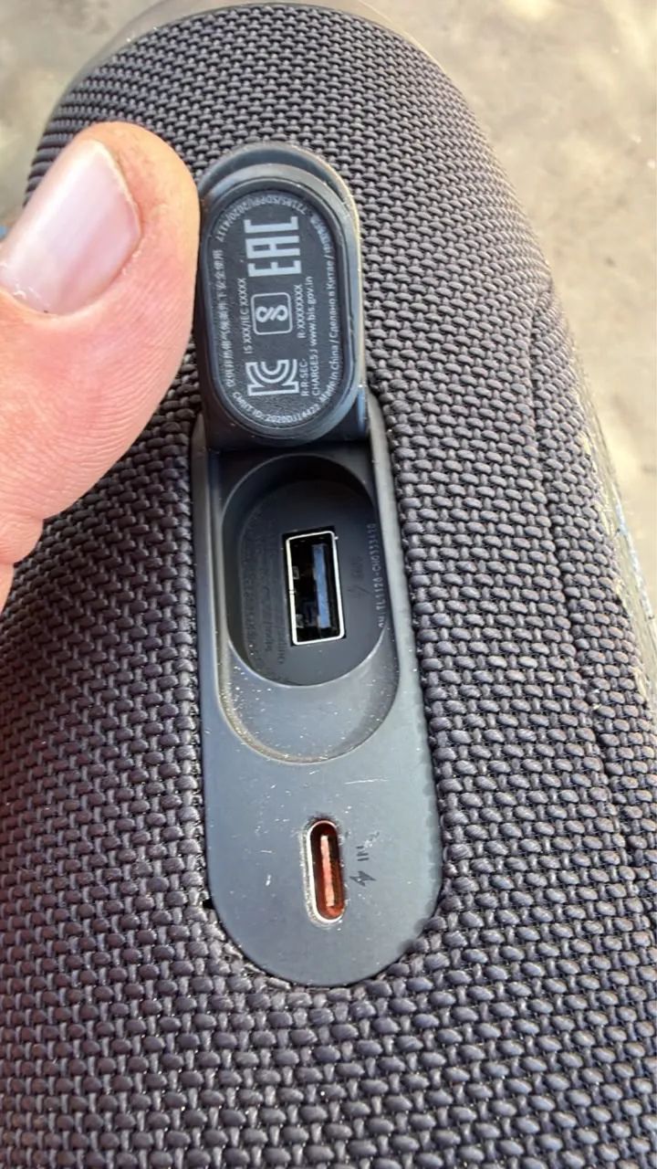 Caixa jbl charge 5 semi nova - Foto 2