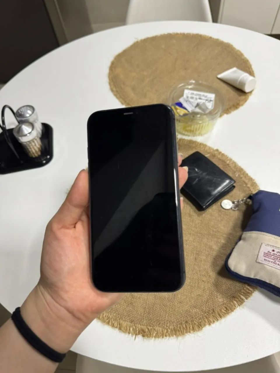 Iphone 11 64gb preto Usado - Foto 2