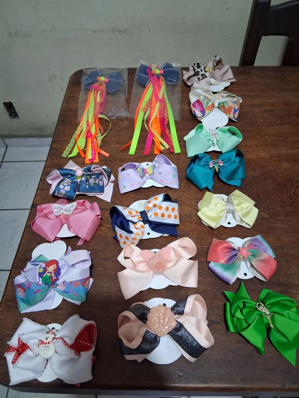 Laços, faixas e tiaras artesanais novos