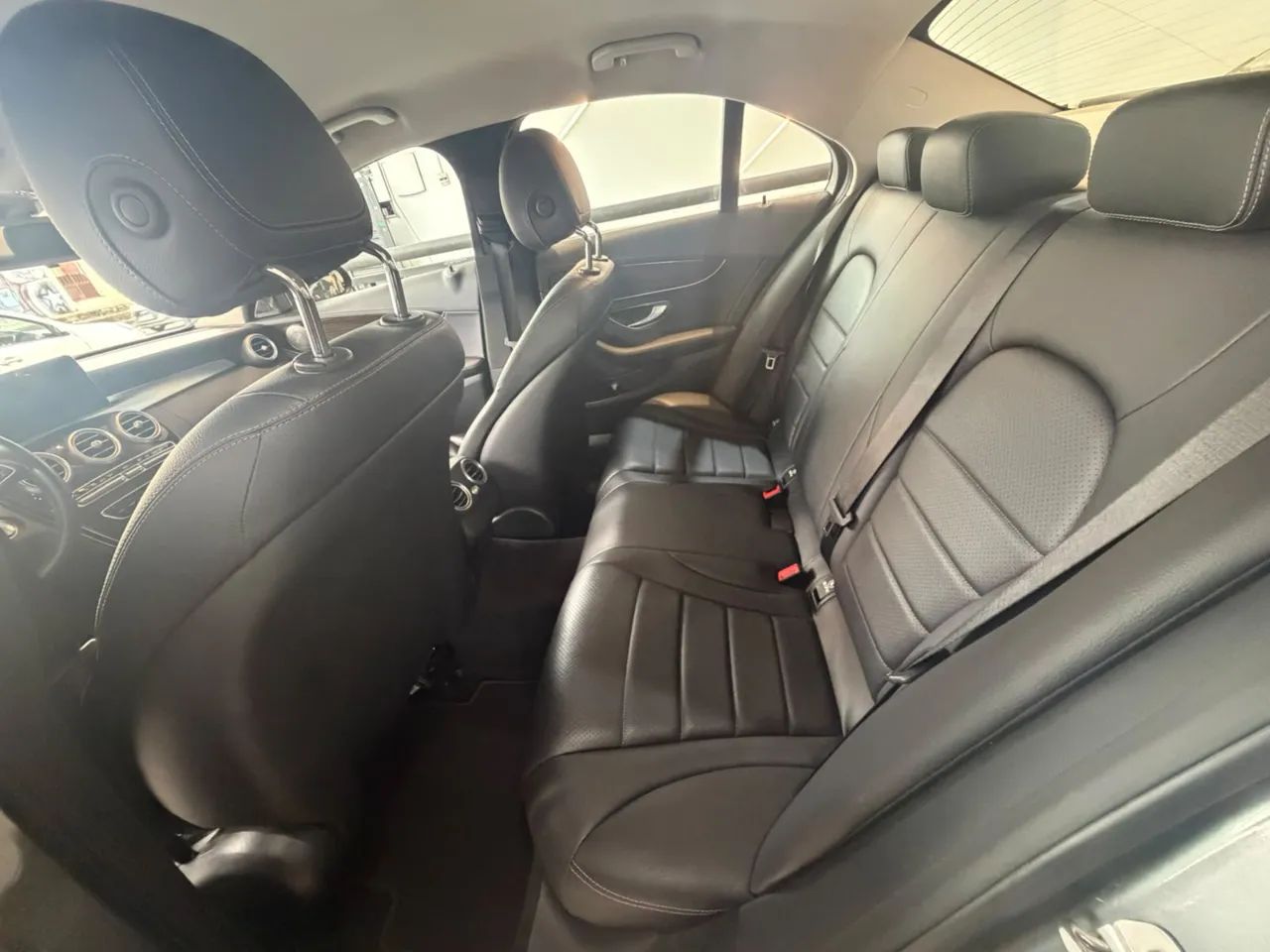 Mercedes-Benz Classe C CGI Exc. 1.6/1.6 Flex TB 16V Aut., foto 9 de 14