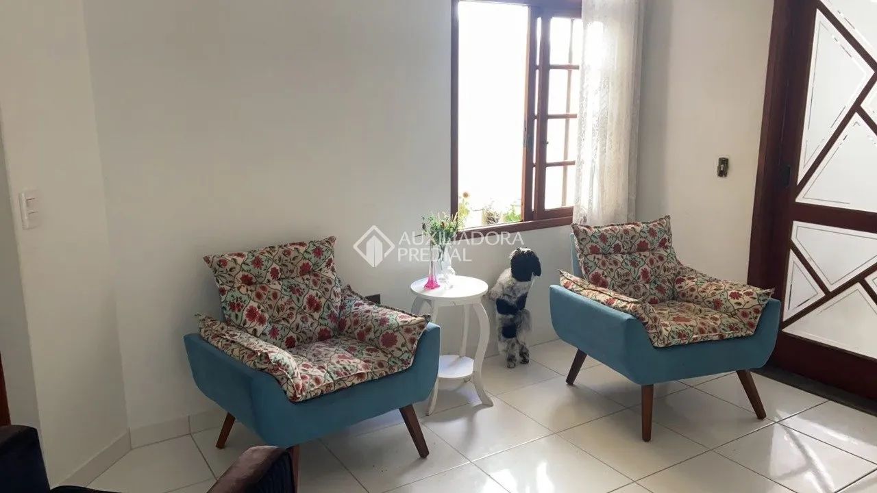 Casa à Venda com 5 dormitórios e piscina no Canto, Florianópolis - Foto 5