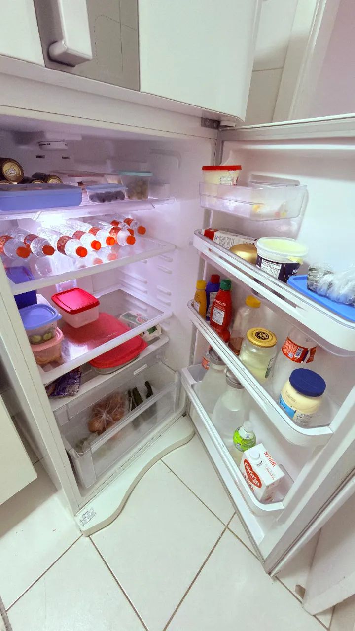 Geladeira Eletrolux - GELANDO!!!  - Foto 4