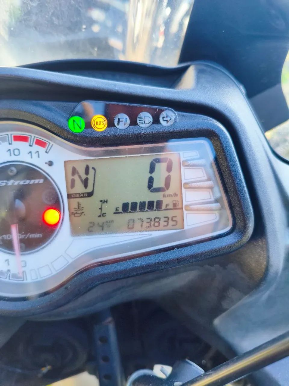 Suzuki V-Strom 650 XT 2018 - Excelente estado - Foto 4