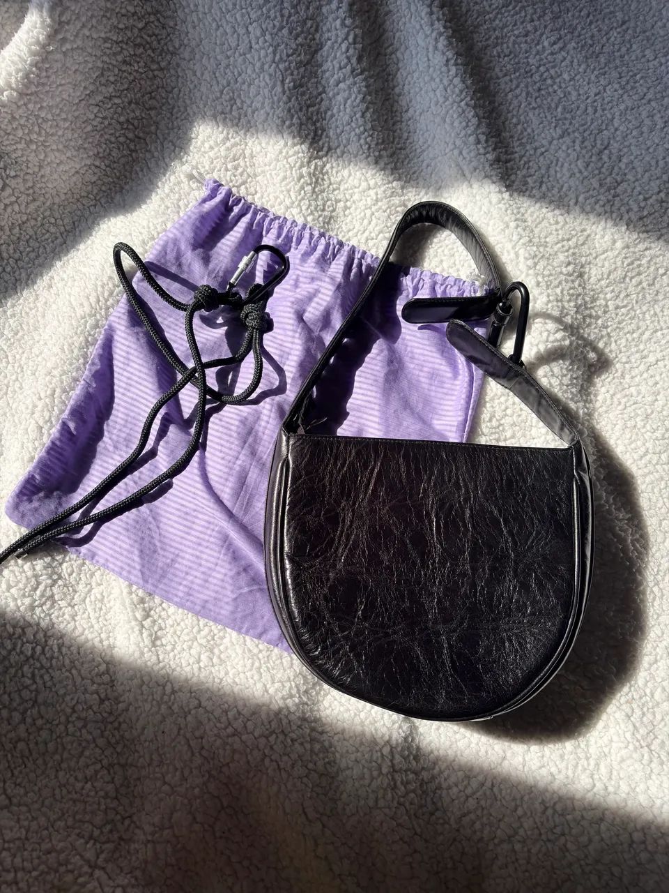 Bolsa Patrick Hobo Bag Alexandre Pavão - Foto 2