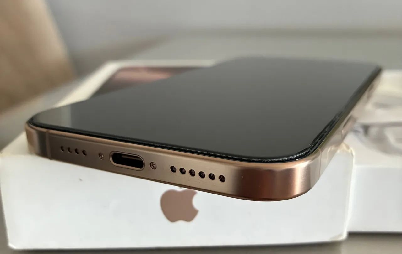 iPhone 16 pro max 256 gigas impecável , BAT 90% - Foto 5