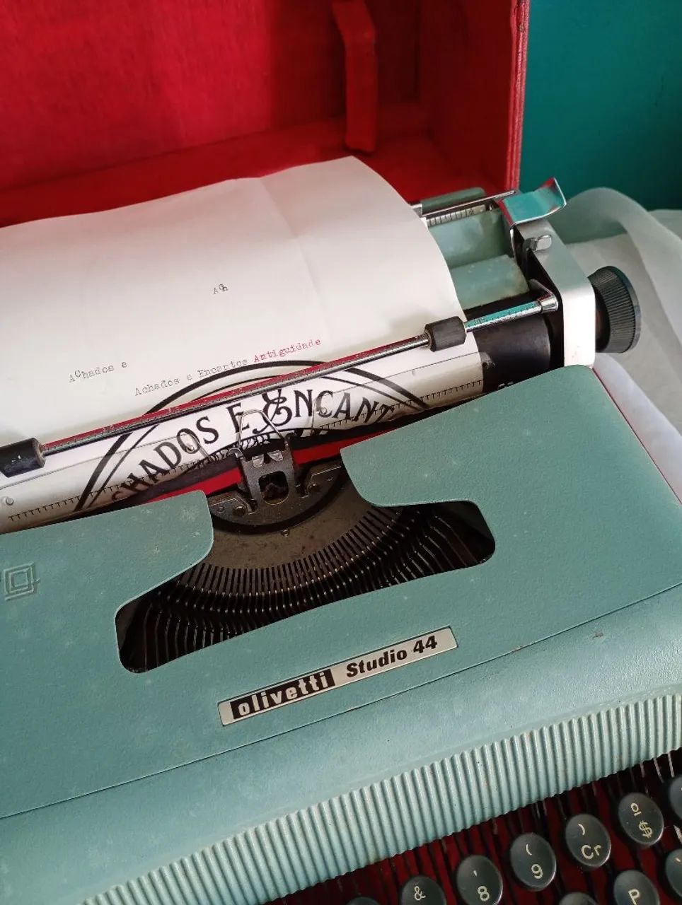Máquina de Escrever Antiga Olivetti Studio 44 - Década de 1950 - Foto 2