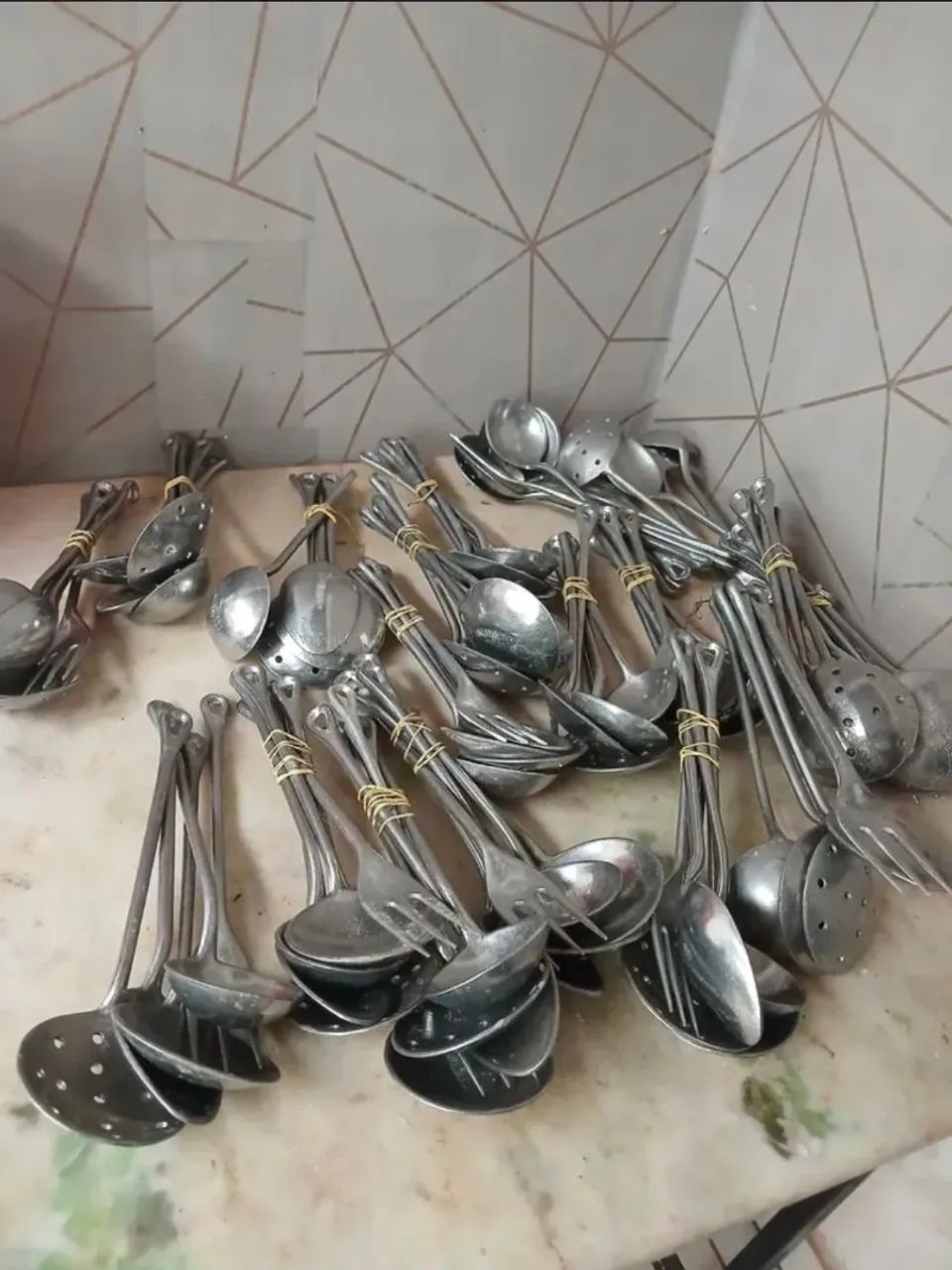 KIT DE TALHERES DE ALUMÍNIO COMPLETO  - Foto 4