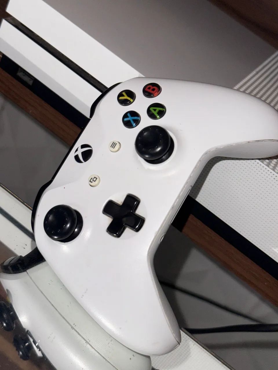 XBOX ONE S SEMI NOVO  - Foto 2