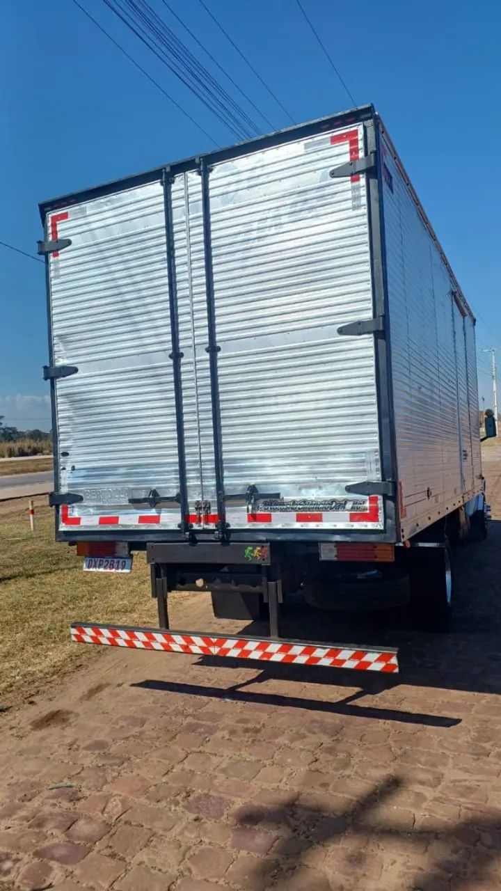 MB 710 plus 2008 baú  - Foto 5