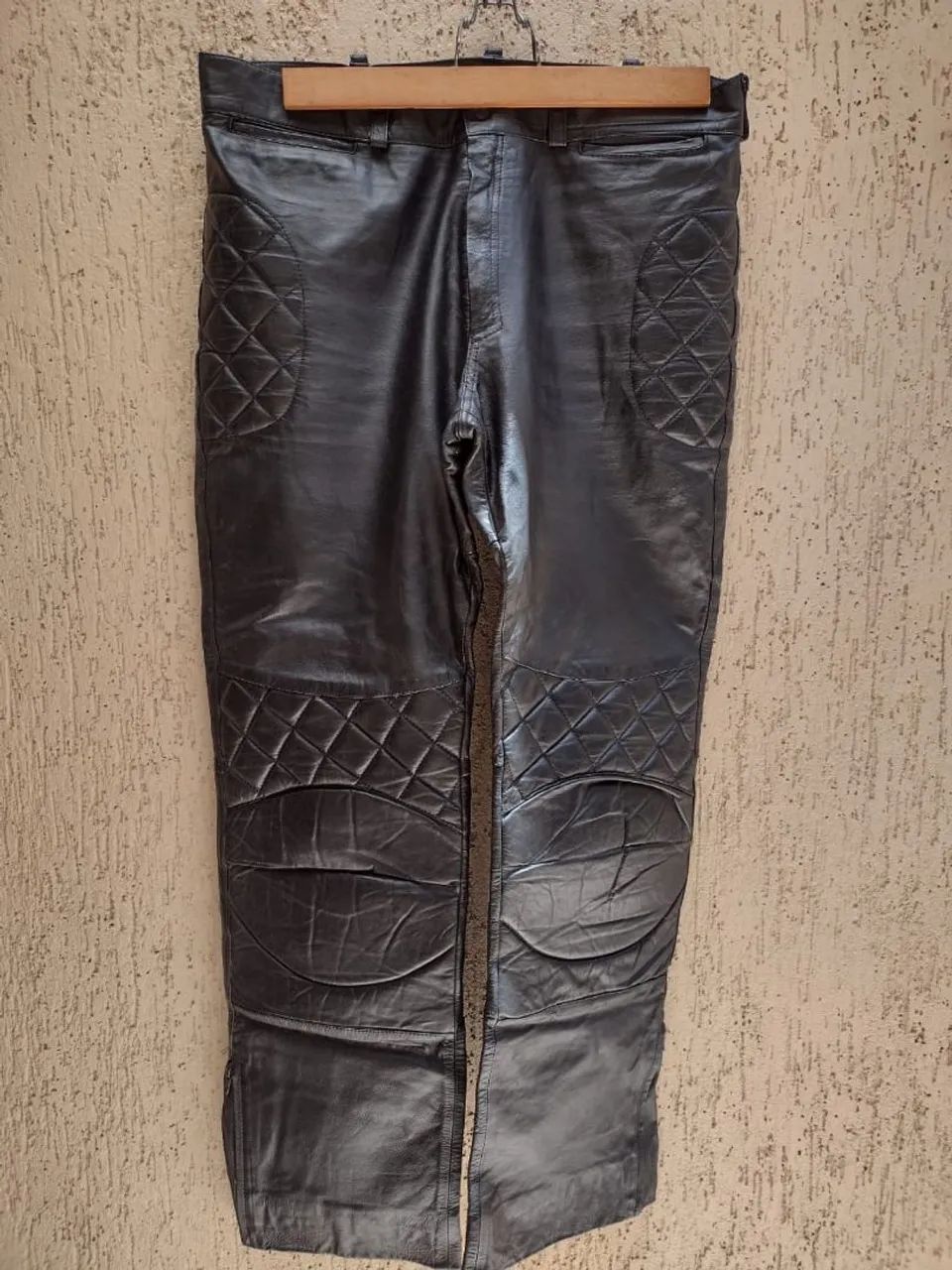 Calça de couro para motociclista 