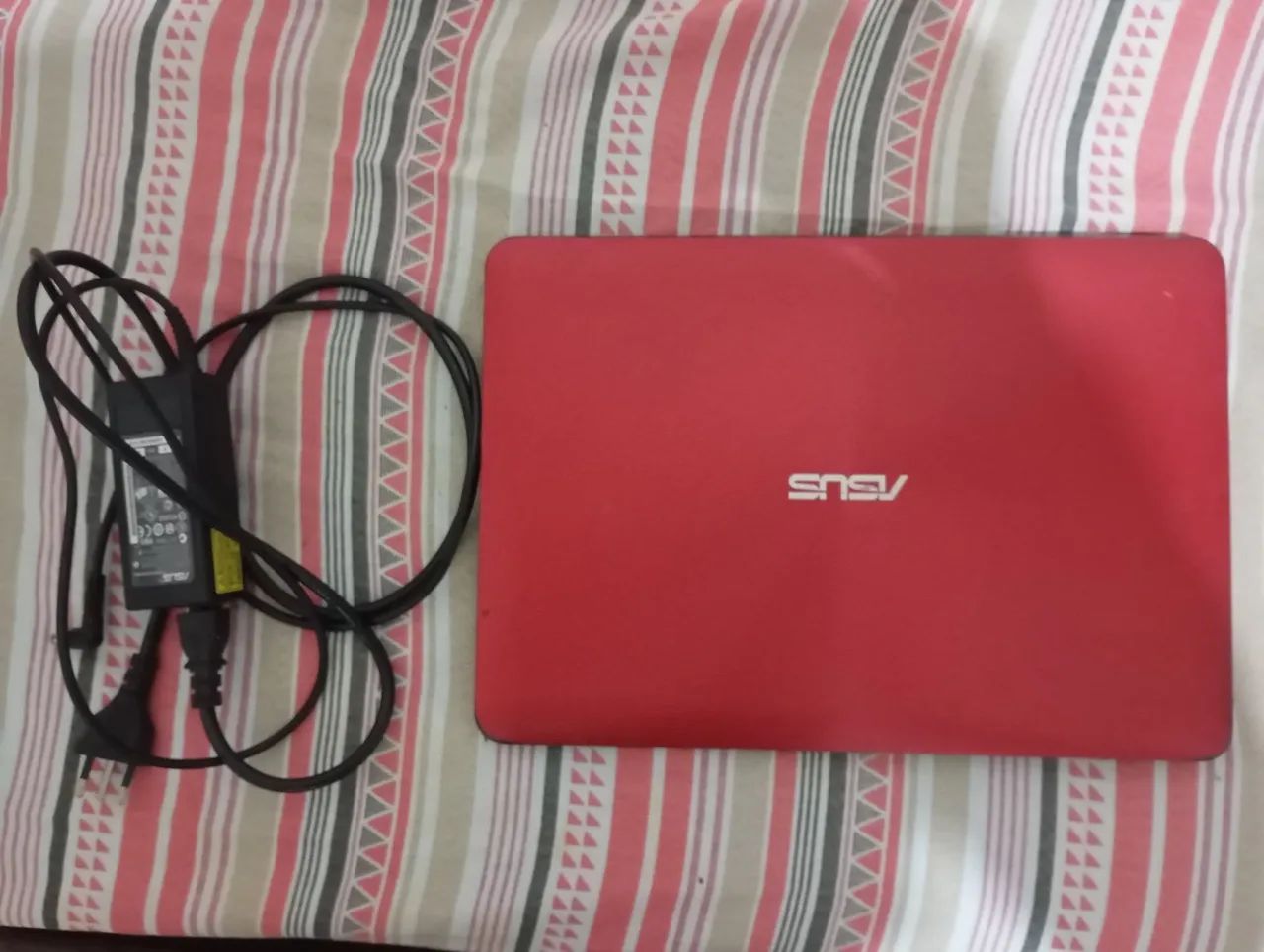 Notebook ASUS com SSD 