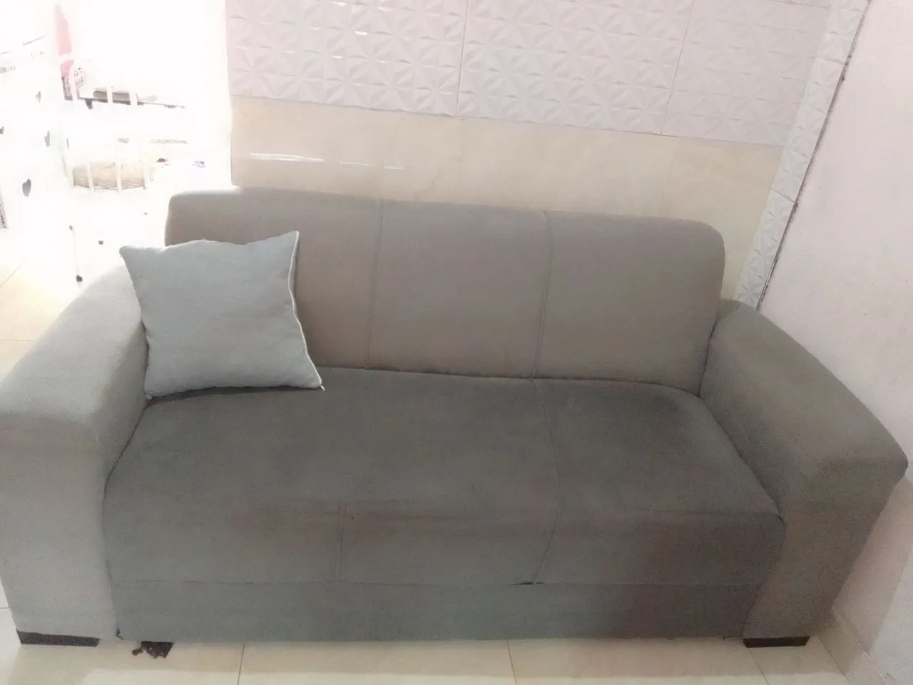 Vendo  2 sofá conservado