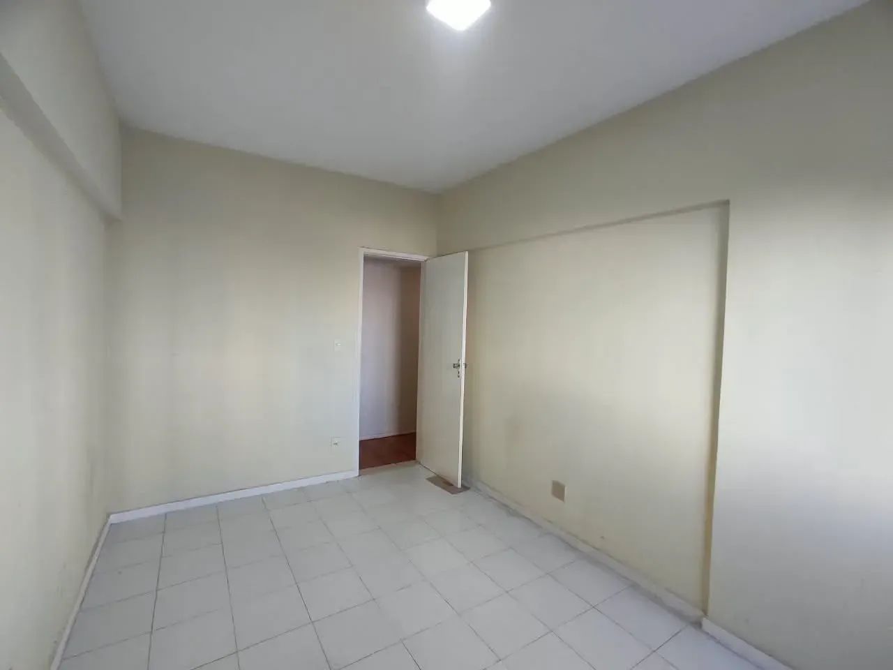 APARTAMENTO PARA LOCAÇÃO  EDIFÍCIO SAINT TROPEZ - Foto 3