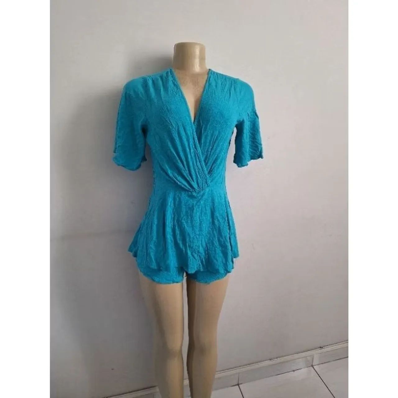 Macacão curto feminino 