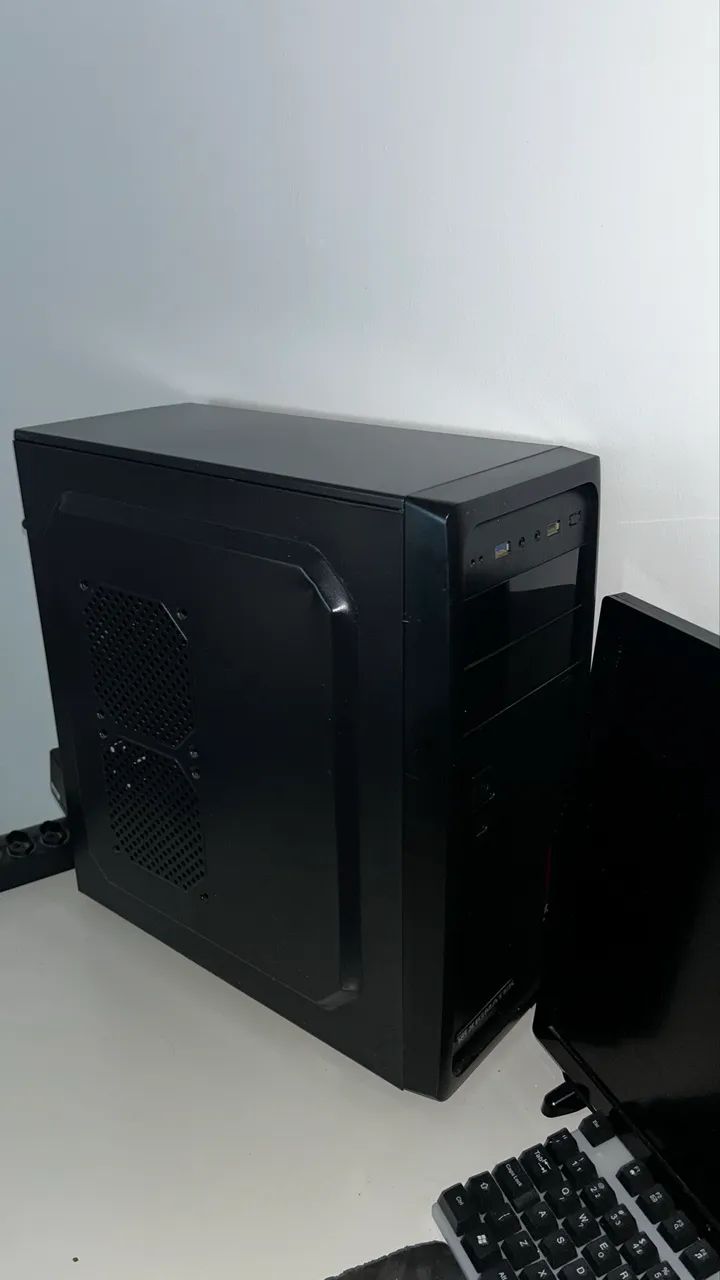 PC com Mouse da Logitech Incluso