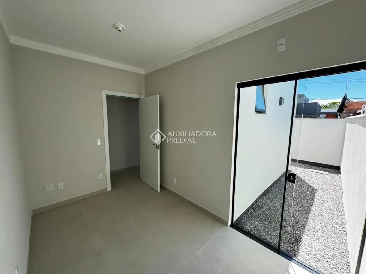 CASA GEMINADA COM 2 DORMITÓRIOS DE 50M2, EM FORQUILHAS, LOT NOVO HORIZONTE - Foto 5