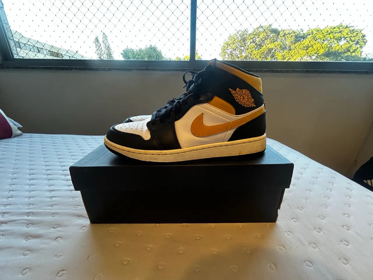 AIR JORDANS