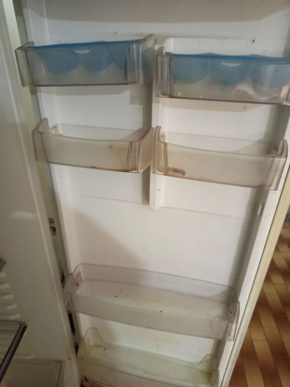 Geladeira com defeito  - Foto 2