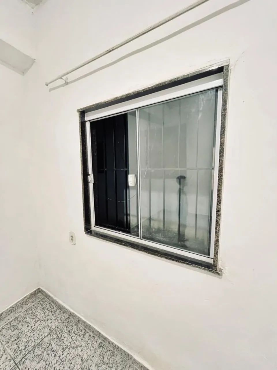 ? IMÓVEL - 1 QUARTO | PRÓXIMO À BRASIL em CORDOVIL. 