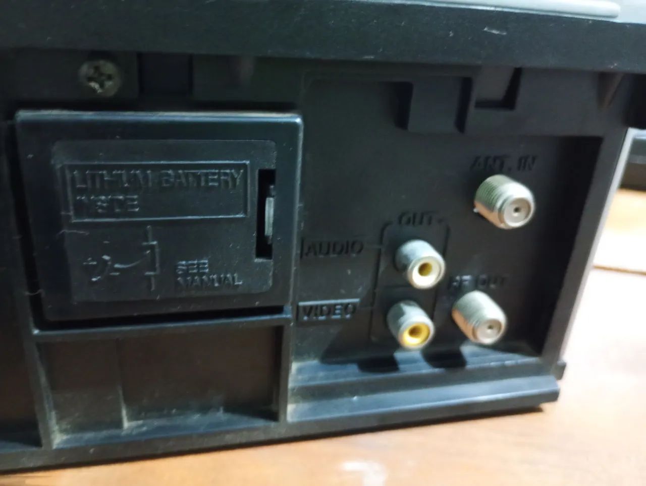 Vídeo cassete JVC mono sem controle - Foto 6