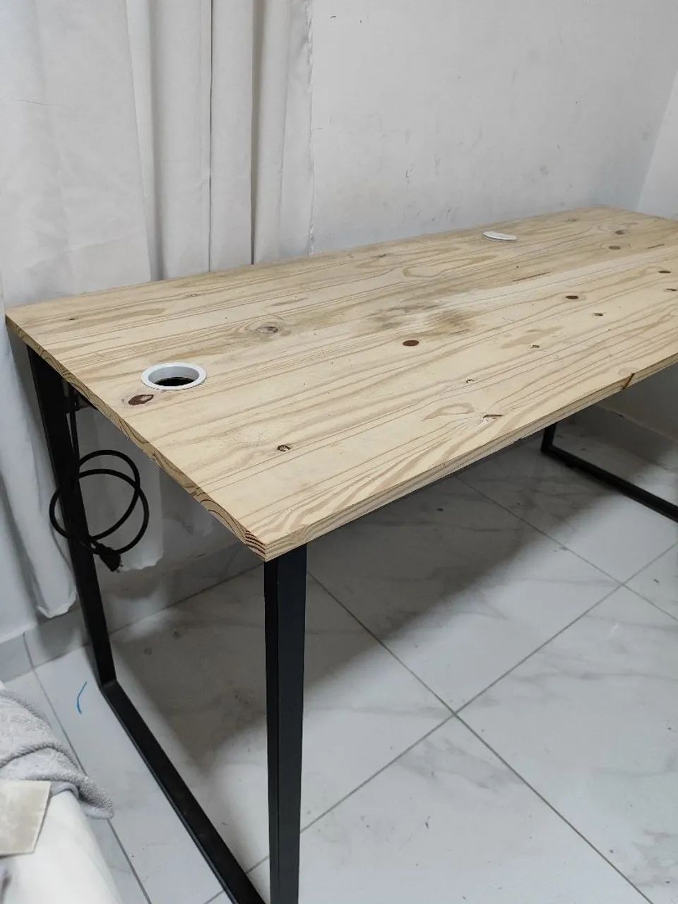 Mesa de escritório e estudos