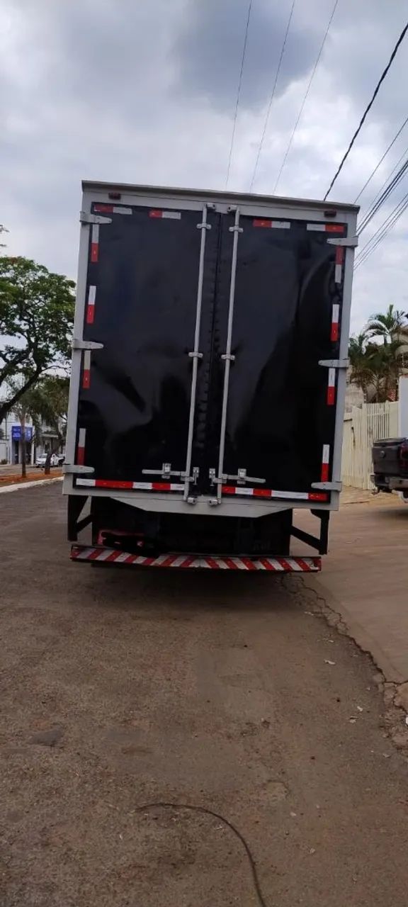 Caminhão 9/150 - Foto 2