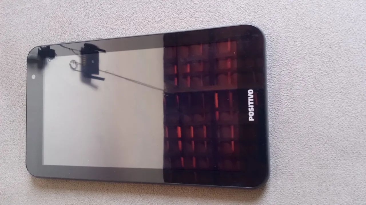 Vendo tablet,está funcionando perfeitamente e está novo.