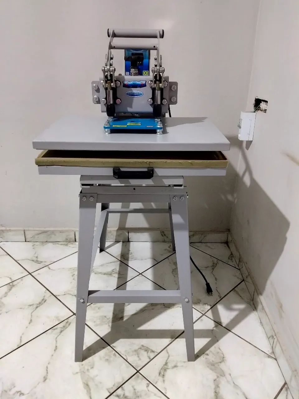 Prensa Elétrica 220v Tamanho 60x40 - Foto 2