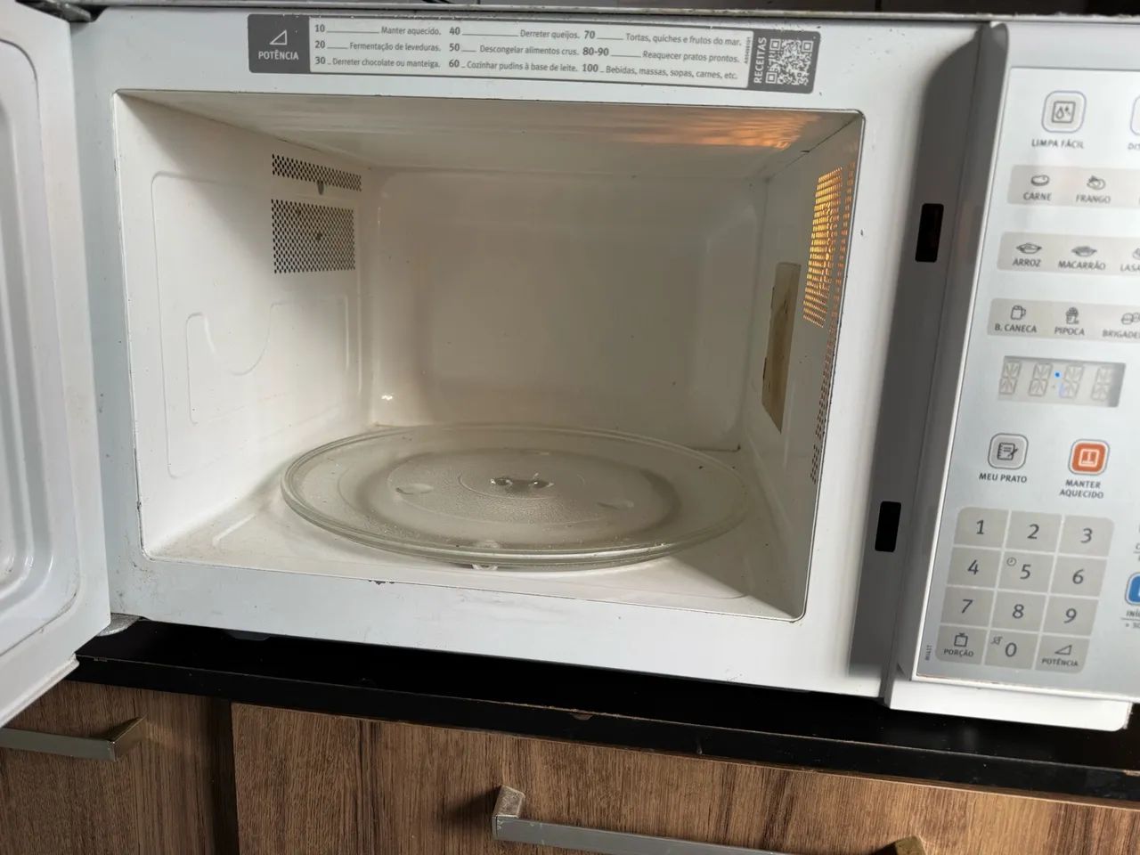 Microondas eletrolux branco - Foto 5