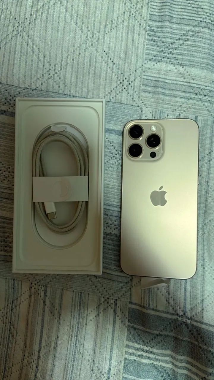 iPhone 16 pro max - Foto 4