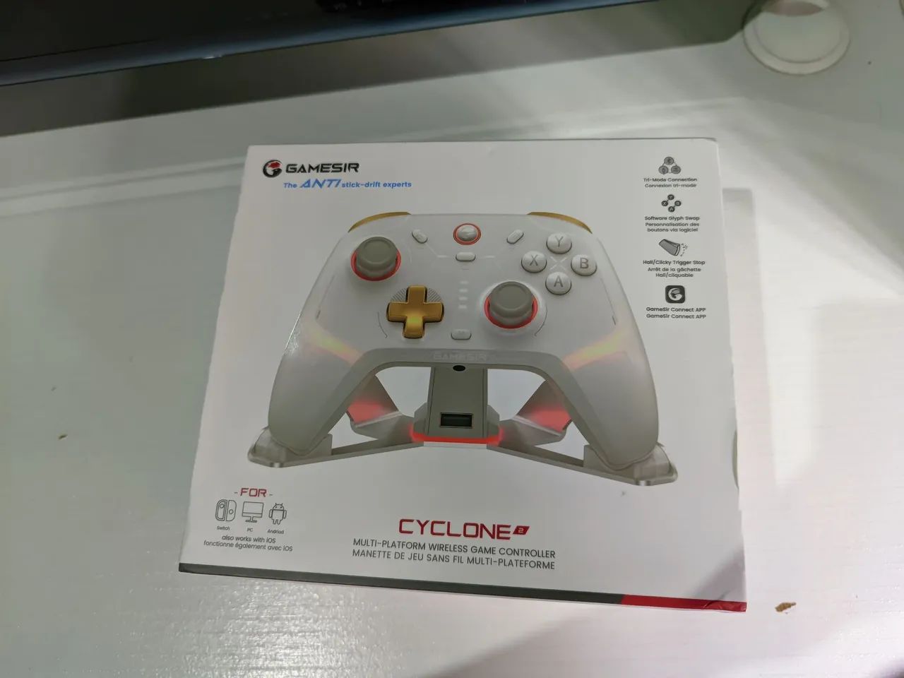 Controle Gamesir Cyclone 2 Wireless Com Dock Branco - Foto 5