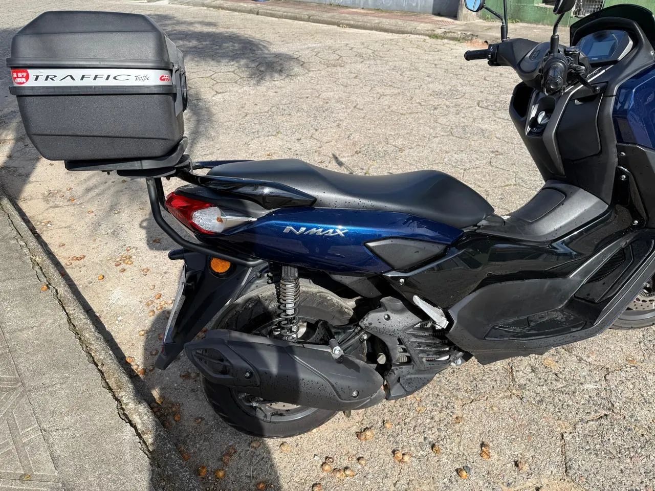 VENDO NMAX 2022 - Foto 2