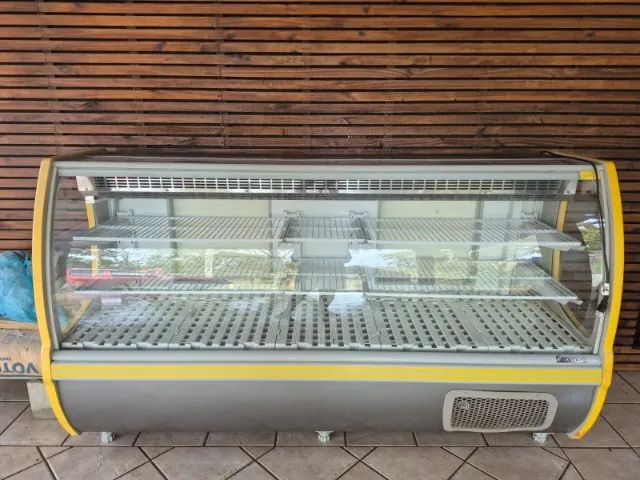 Vitrine refrigerada 2,20m 220v - Foto 2