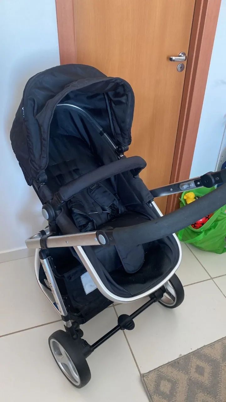 Carrinho de Bebê + Bebê conforto - Foto 2