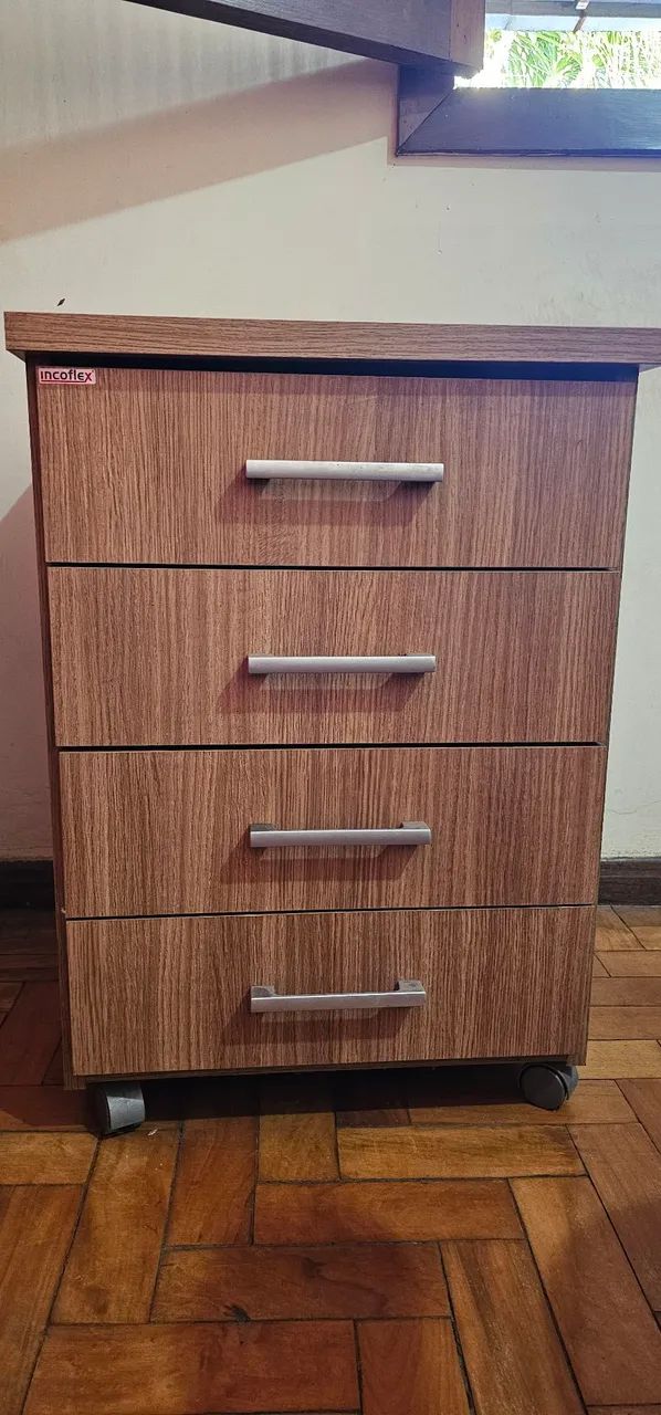 Conjunto Completo de Escritório + 2 Cadeiras - Impecável - Foto 3