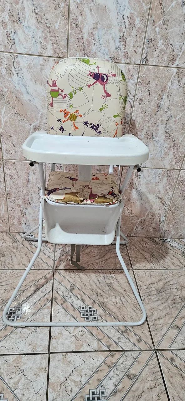 Cadeirinha de alimentação 