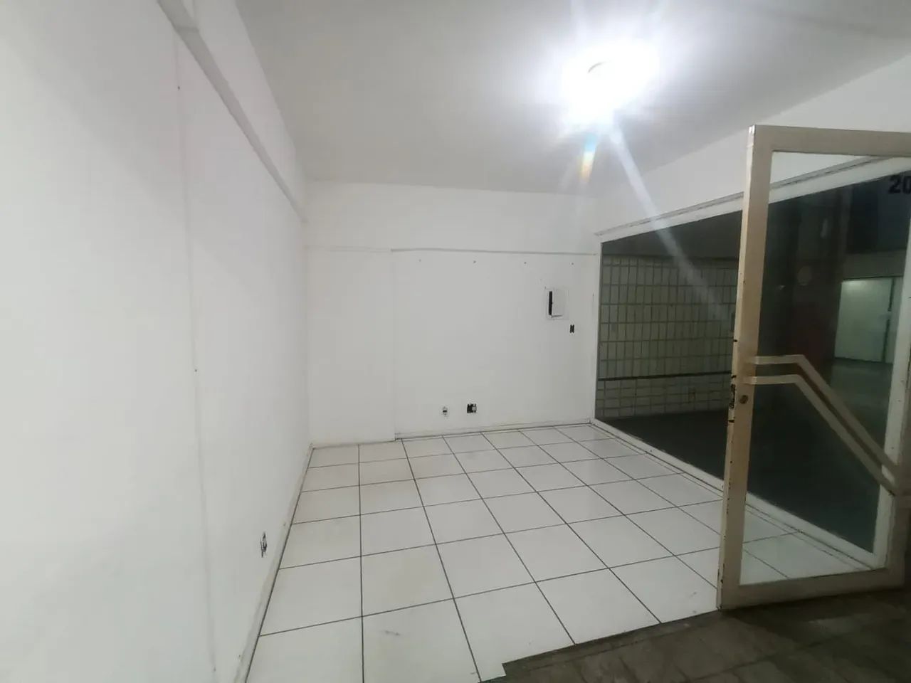 ALUGA / BARRO PRETO / LOJA 96 M² - EDIFÍCIO MONDRIAN!! - Foto 3