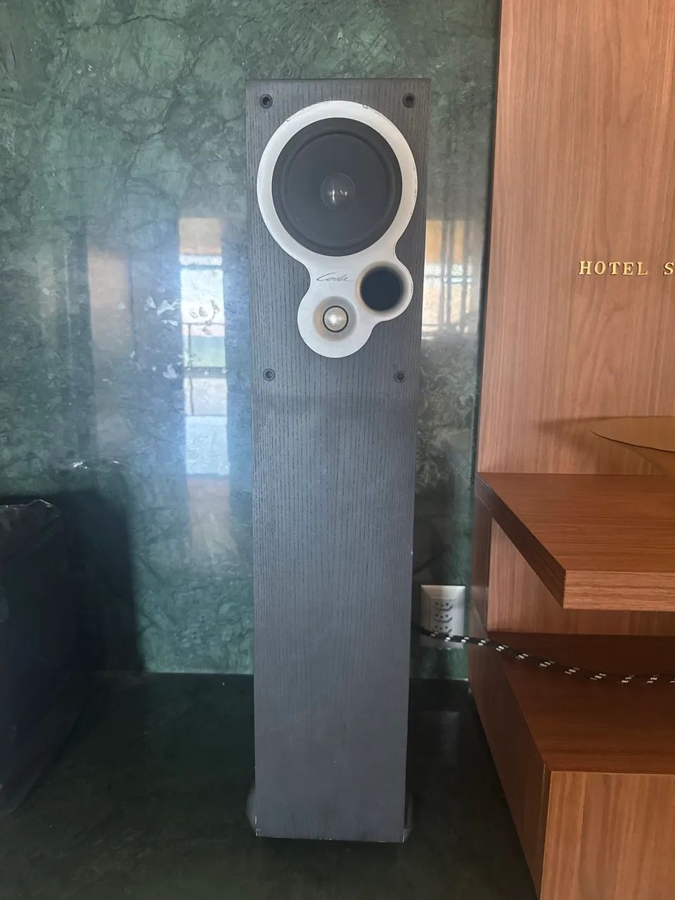 Caixa torre kef coda 90