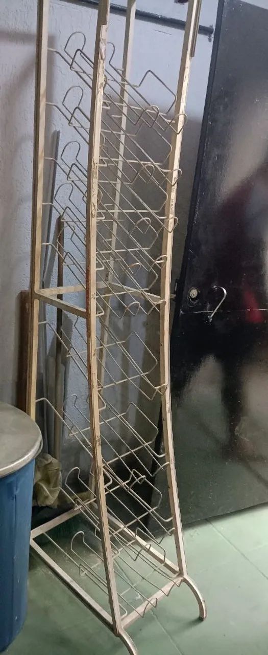 Estante aramada vertical 