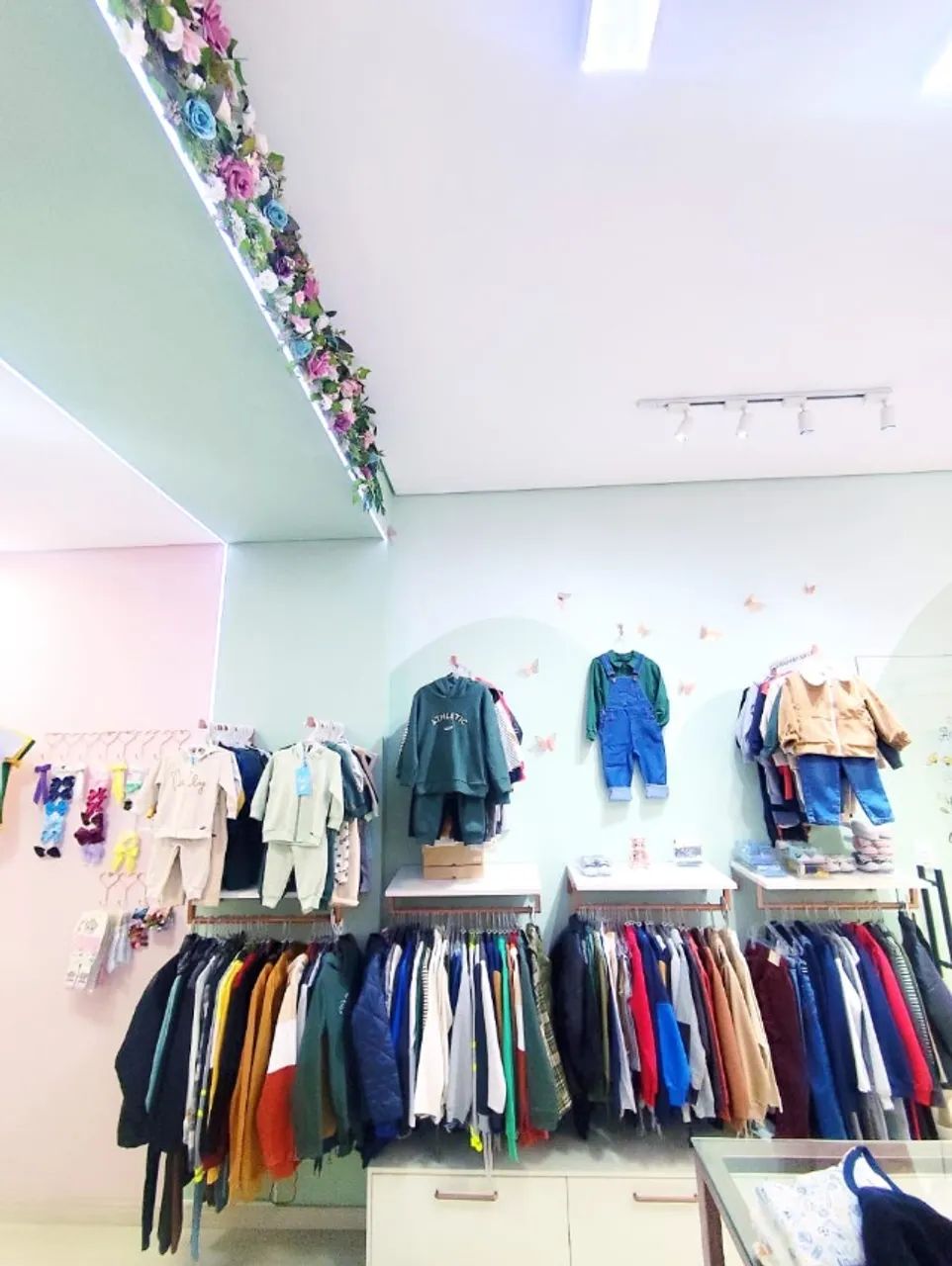 REPASSE DE PONTO COMERCIAL - LOJA INFANTIL PRONTA PARA TRABALHAR - Foto 4